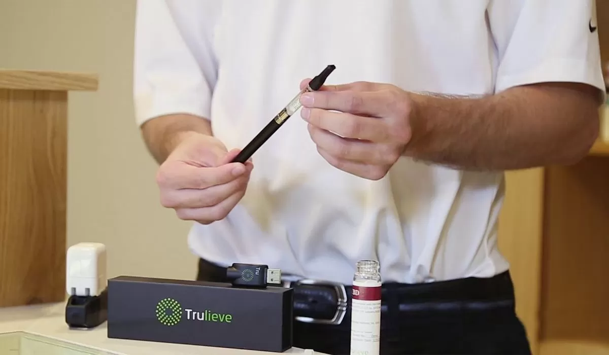 How-to-Open-Trulieve-Vape-Cartridge-Container