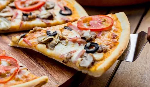 Thin Crust Delights pizza